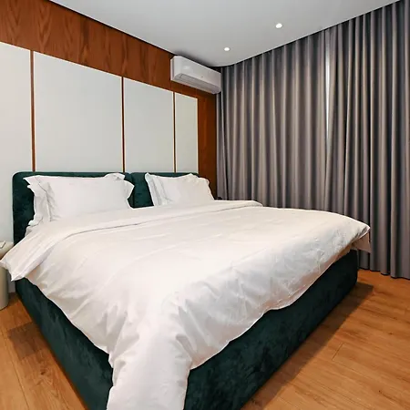 Wilson On The Bllok 地拉那