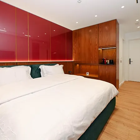 Wilson On The Bllok Otel *