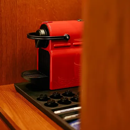 Wilson On The Bllok Otel *