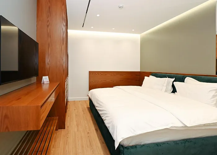 Hotel Wilson On The Bllok