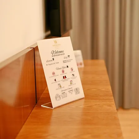 Wilson On The Bllok فندق تيرانا