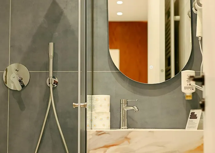 Hotel Wilson On The Bllok Tirana