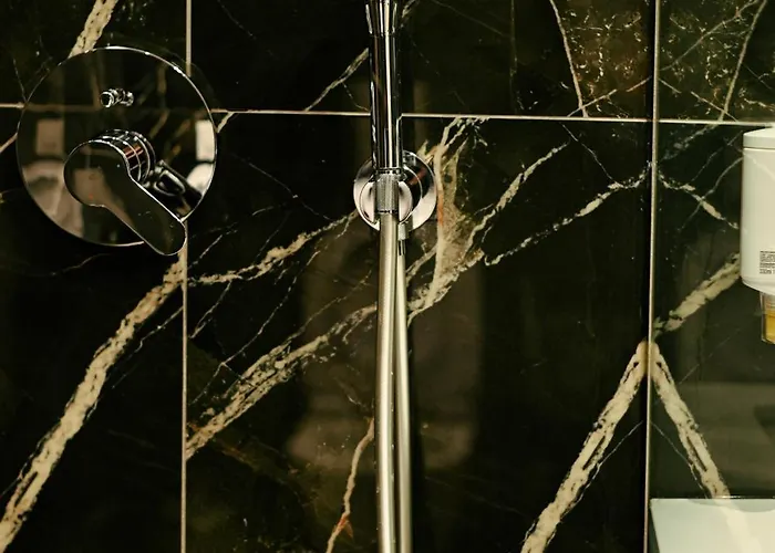 Wilson On The Bllok Hotel Tirana